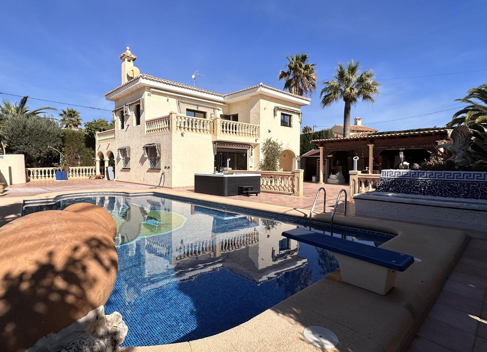 Luxury Villa - Pool, Hot Tub, Aircon, Tvs, Home Cinema, Office, Gbit Internet, Sports Equipment Калпе Екстериор снимка